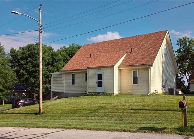 Property at 8215 NE Schell Rd, Pleasant Valley, MO 64068, 6 beds, 5 baths