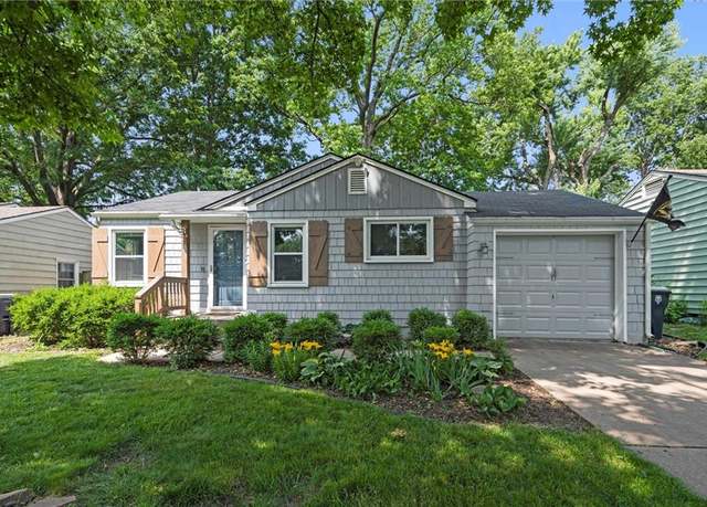 Property at 7608 Mcgee St, Kansas City, MO 64114, 3 beds, 2 baths