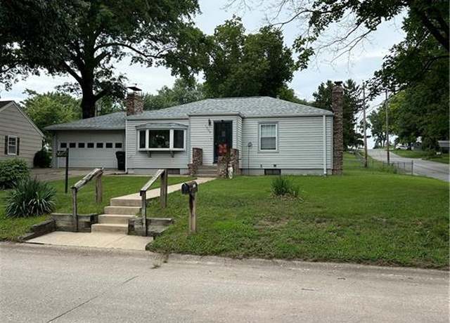 Property at 1300 Cherokee St, Leavenworth, KS 66048, 2 beds, 1.5 baths
