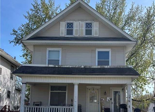 Property at 2606 A & B Mitchell Ave, St Joseph, MO 64507, 3 beds, 2 baths
