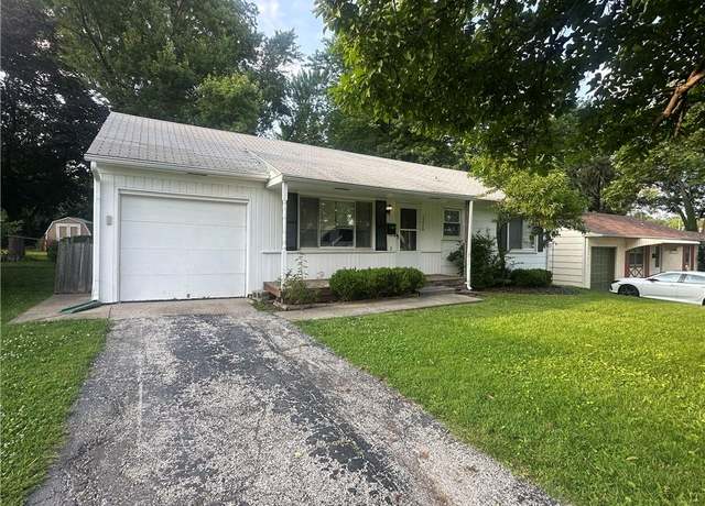 Property at 2226 W 74th Ter, Prairie Village, KS 66208, 2 beds, 1 bath