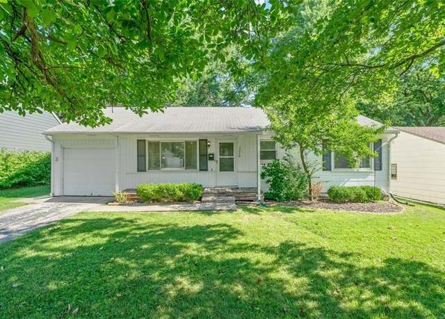 Property at 2226 W 74th Ter, Prairie Village, KS 66208, 2 beds, 1 bath