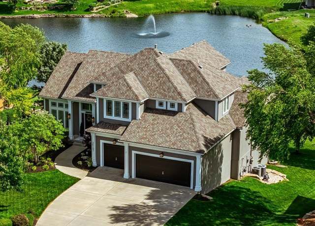 Property at 24107 W 68th St, Shawnee, KS 66226, 5 beds, 4.5 baths