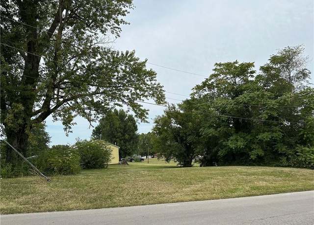Property at 408 Short St, Richmond, MO 64085