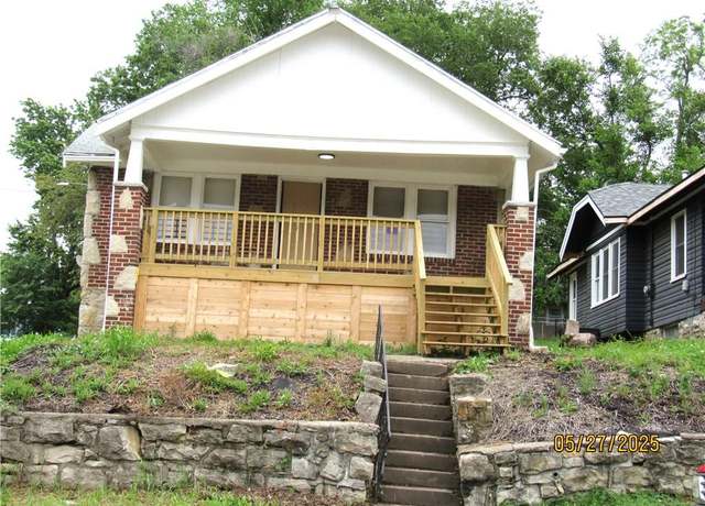 Property at 2119 N 32nd St Unit K, Kansas City, KS 66104, 2 beds, 1 bath