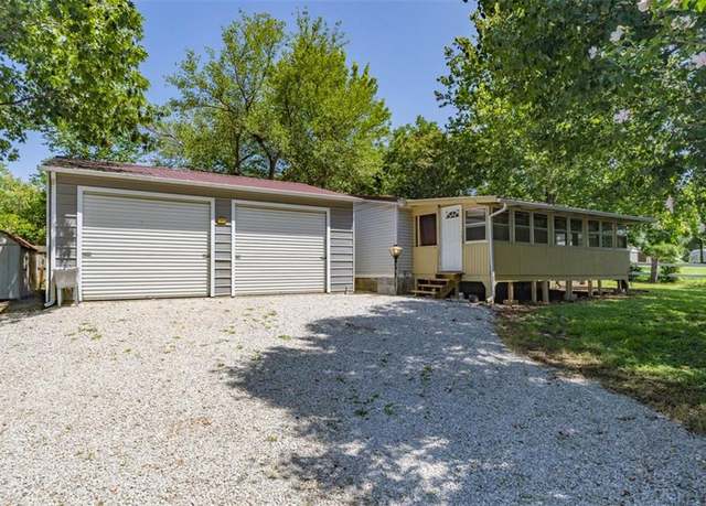 Property at 261 N Linn Valley Dr, Linn Valley, KS 66040, 3 beds, 2 baths