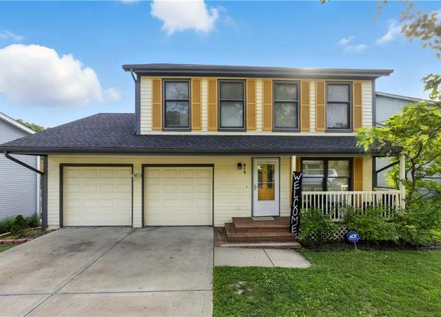 Property at 915 NW 63rd St, Kansas City, MO 64118, 3 beds, 2.5 baths