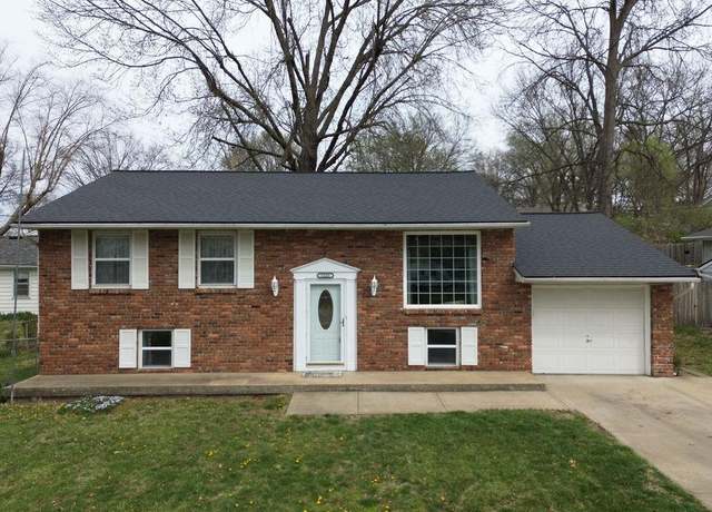 Property at 1221 Owen Dr, Liberty, MO 64068, 4 beds, 2 baths