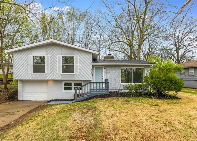 Property at 6307 E 96th St, Kansas City, MO 64134, 4 beds, 2 baths