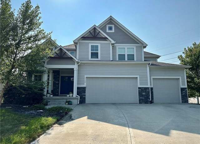 Property at 11124 S Barth Rd, Olathe, KS 66061, 5 beds, 4.5 baths
