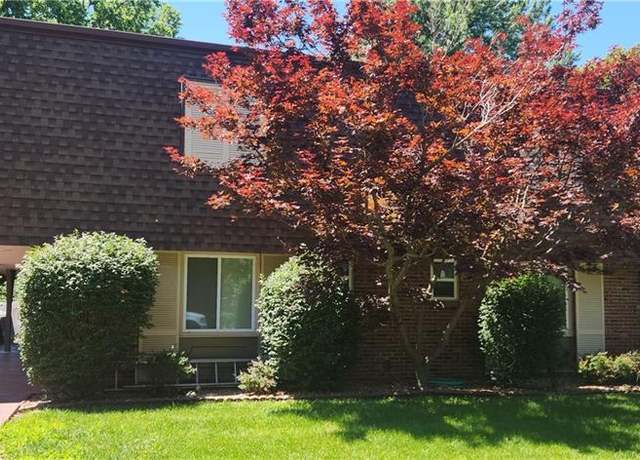 Property at 305 College St, Paola, KS 66071, 3 beds, 3.5 baths