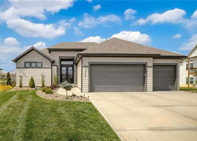 Property at 7530 N Gower Ave, Kansas City, MO 64151, 4 beds, 4 baths
