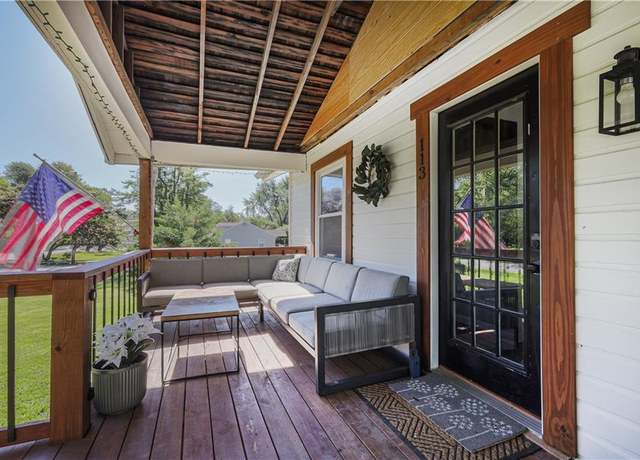 Property at 113 King Ave, Belton, MO 64012, 3 beds, 2 baths