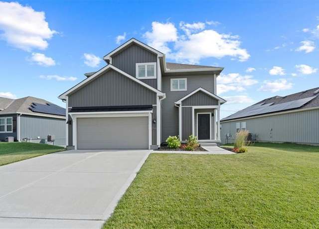 Property at 27424 E Cedar Grove Dr, Lee's Summit, MO 64086, 3 beds, 2.5 baths