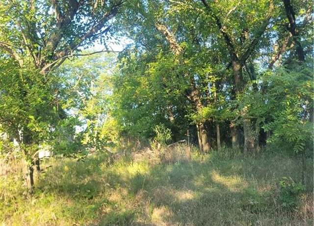Property at 17 Tennessee Dr, Linn Valley, KS 66040