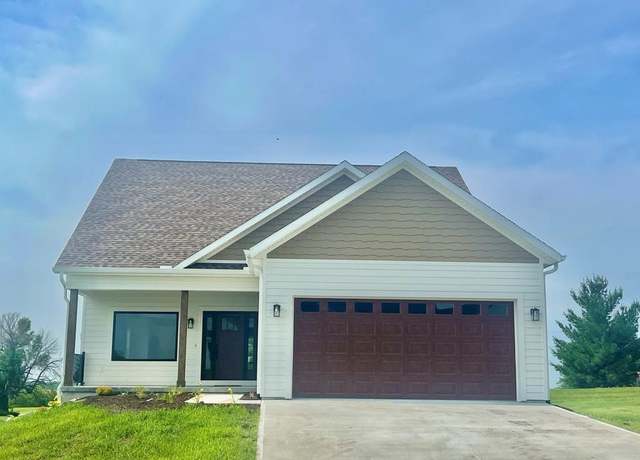 Property at 25584 Magnolia Cir, Maryville, MO 64468, 3 beds, 2 baths