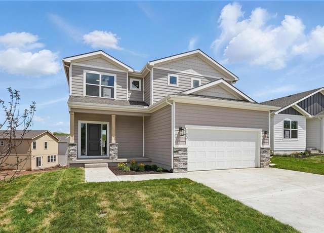 Property at 780 Creekmoor Dr, Raymore, MO 64083, 4 beds, 2.5 baths
