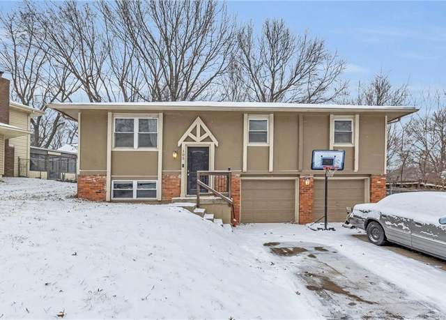 Property at 105 SW Gladstone Dr, Blue Springs, MO 64014, 3 beds, 2 baths
