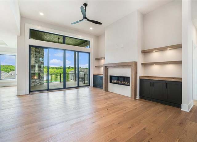 Property at 2317 SW Morris Dr, Lee's Summit, MO 64082, 4 beds, 4 baths