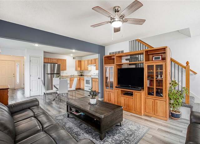 Property at 13111 Everett Ct, Kansas City, KS 66109, 3 beds, 2.5 baths