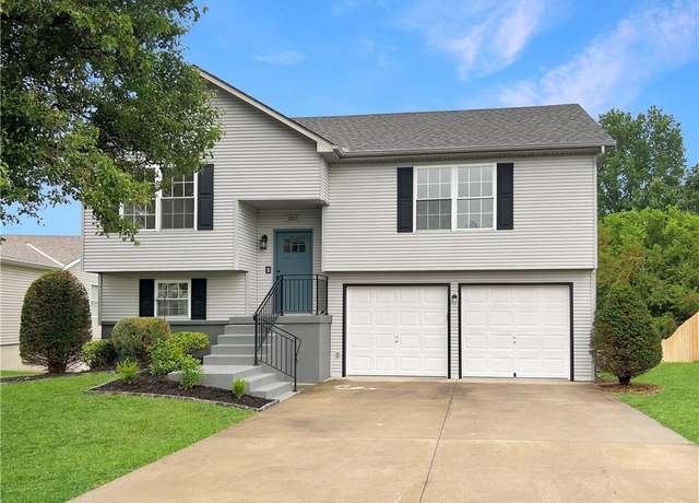 Property at 19213 E 15th Terrace Ct N, Independence, MO 64056, 3 beds, 2 baths