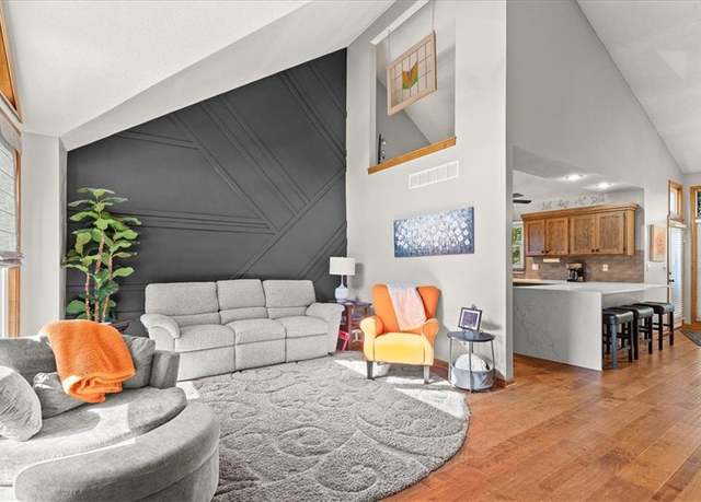 Property at 10320 N Baltimore Ave, Kansas City, MO 64155, 3 beds, 2.5 baths