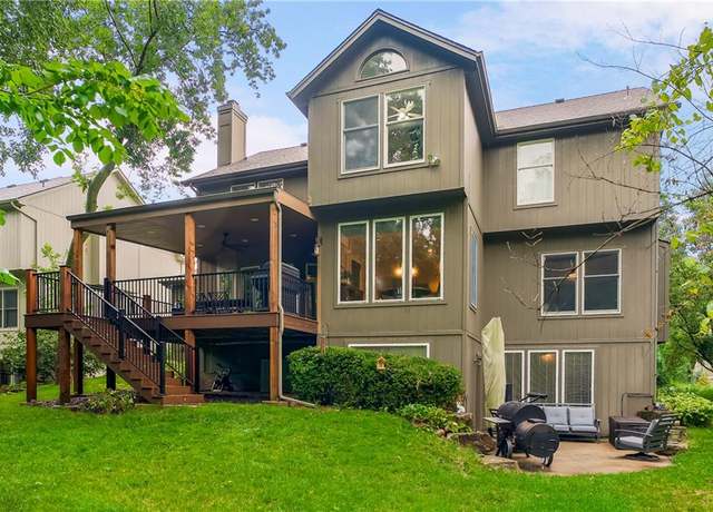 Property at 4531 Anderson St, Shawnee, KS 66226, 4 beds, 4.5 baths
