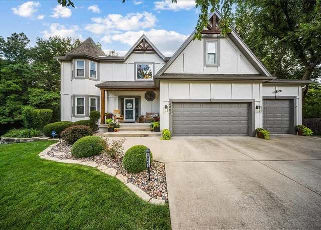 Property at 19002 W 118th St, Olathe, KS 66061, 4 beds, 3 baths