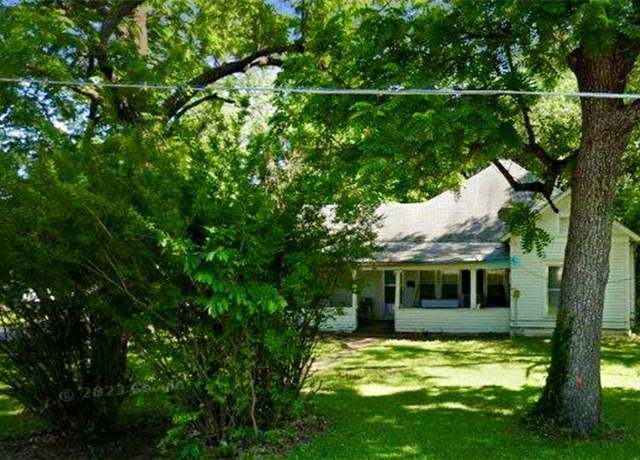 Property at 324 North Ave, Maryville, MO 64468, 5 beds, 1 bath