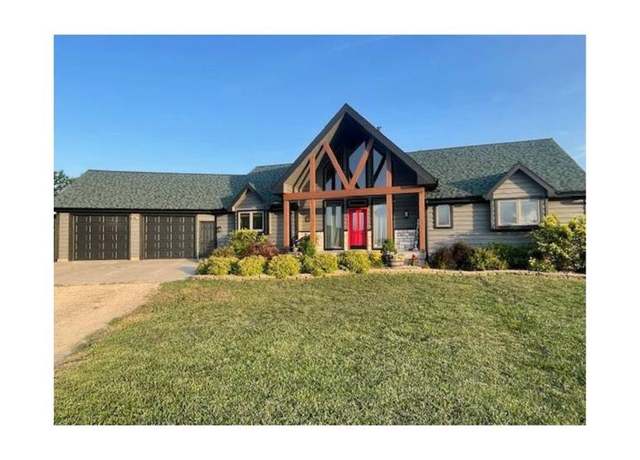 Property at 7325 SW 93rd St, Wakarusa, KS 66546, 4 beds, 3 baths