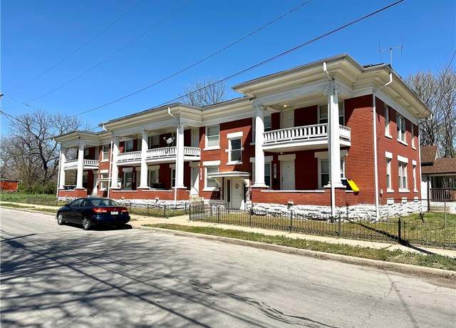 Property at 2712 E 26th St, Kansas City, MO 64127, 12 beds, 4 baths