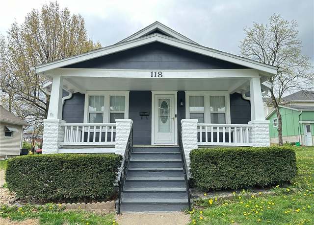 Property at 118 W North St, Warrensburg, MO 64093, 2 beds, 2 baths