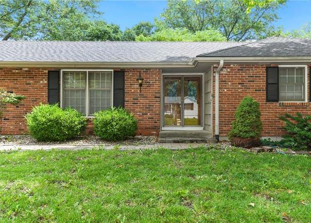 Property at 2217 Kingman St, Leavenworth, KS 66048, 3 beds, 2.5 baths