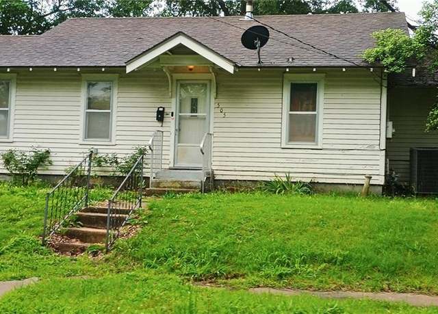 Property at 505 W Allison St, Nevada, MO 64772, 3 beds, 1.5 baths