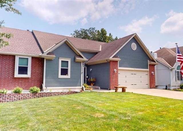 Property at 15513 S Stagecoach Dr, Olathe, KS 66062, 4 beds, 2.5 baths