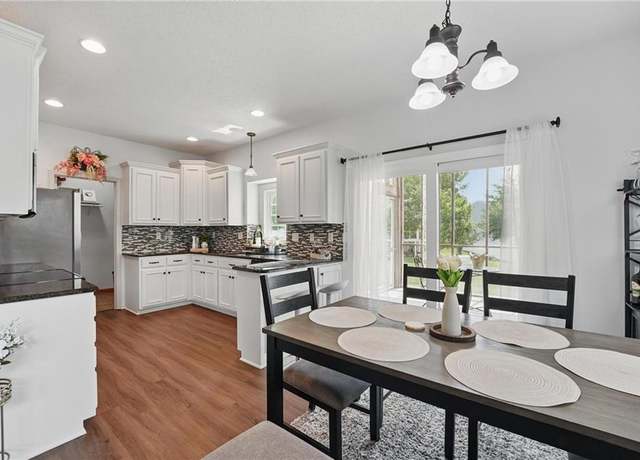 Property at 1605 NW Primrose Ln, Blue Springs, MO 64015, 3 beds, 2.5 baths