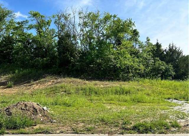 Property at 360 S Overlook St, Olathe, KS 66061