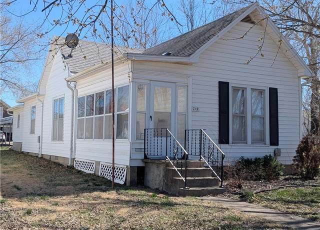 Property at 713 Osbun St, Fort Scott, KS 66701, 2 beds, 2 baths