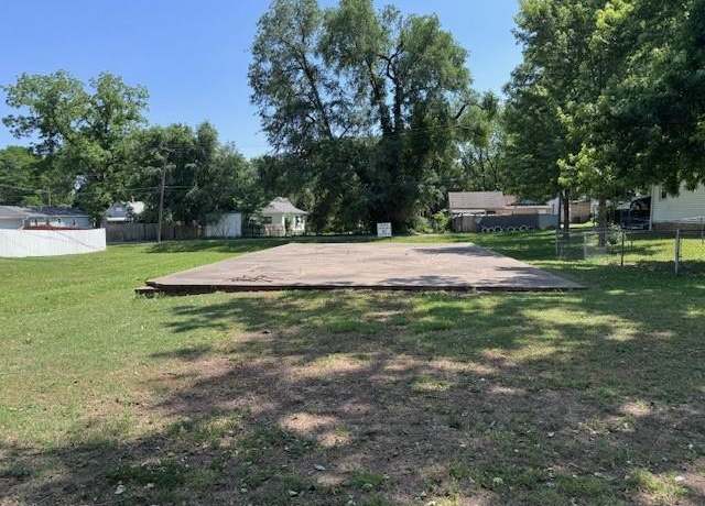 Property at 219 Pottawatomie St, Leavenworth, KS 66048