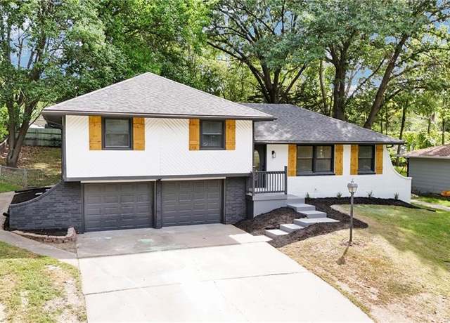 Property at 3003 N 79th St, Kansas City, KS 66109, 3 beds, 3 baths