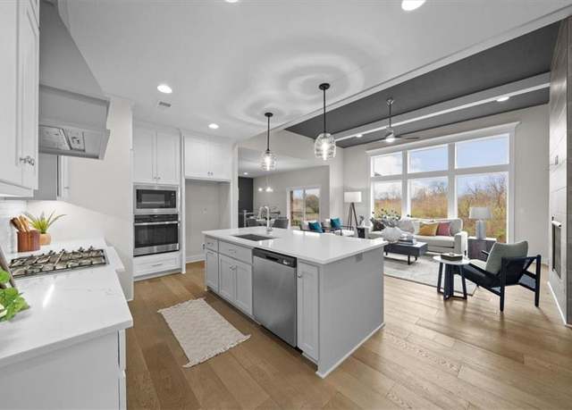 Property at 2111 SW Hook Farm Dr, Lee's Summit, MO 64082, 4 beds, 3.5 baths