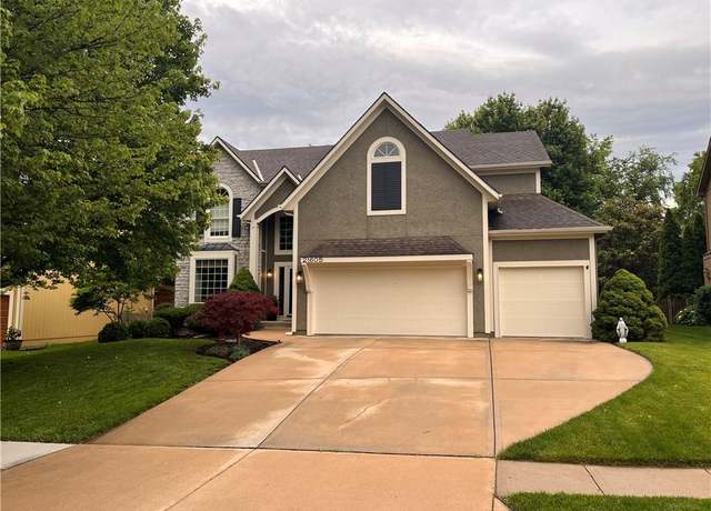 Property at 21605 W 98th Ter, Lenexa, KS 66220, 5 beds, 5.5 baths
