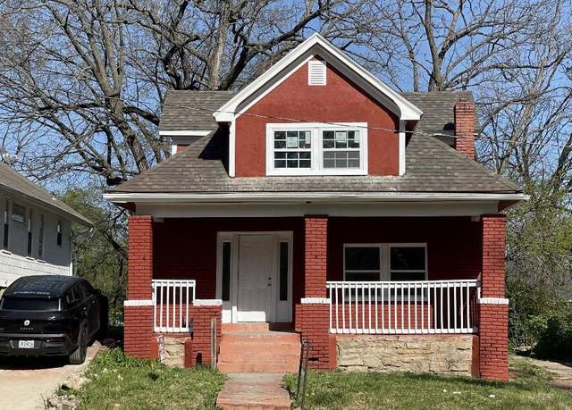 Property at 4531 Park Ave, Kansas City, MO 64130, 4 beds, 2 baths