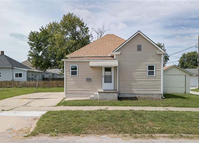 Property at 6112 Carnegie St, St Joseph, MO 64504, 2 beds, 1 bath