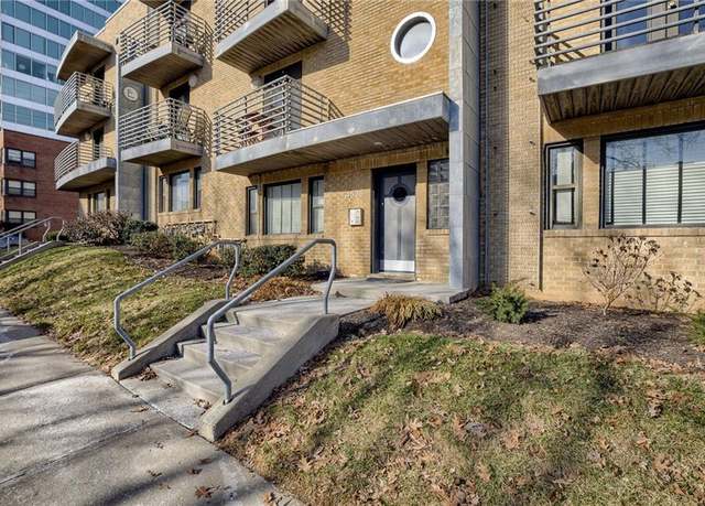 Property at 4536 Broadway Blvd Unit 2N, Kansas City, MO 64111, 1 bed, 1 bath