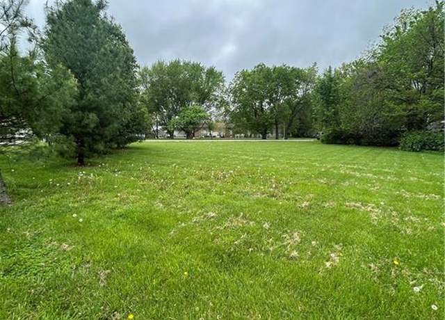 Property at 102 W Lawrence St, Kearney, MO 64060