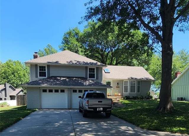 Property at 9623 N Wayne Ave, Kansas City, MO 64155, 3 beds, 2.5 baths