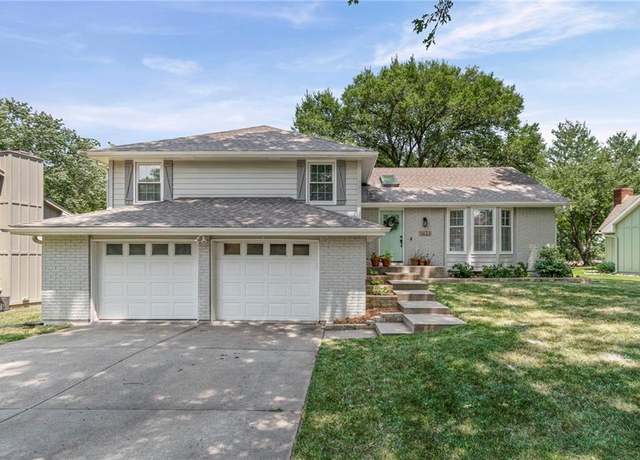 Property at 9623 N Wayne Ave, Kansas City, MO 64155, 3 beds, 2.5 baths