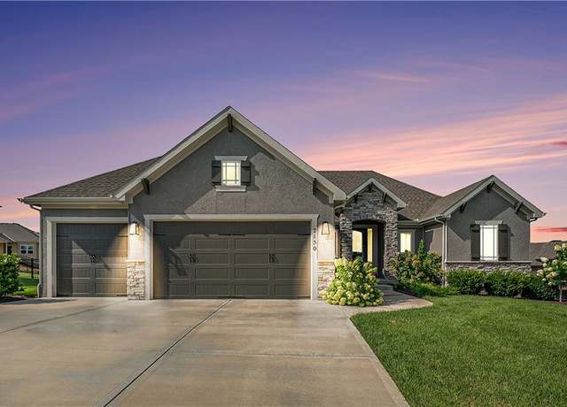 Property at 7150 NW Clore Dr, Parkville, MO 64152, 4 beds, 3 baths