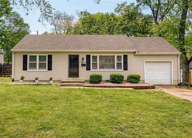 Property at 6336 Switzer Ln, Shawnee, KS 66203, 3 beds, 1 bath